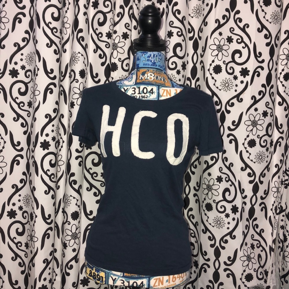 Hollister Tee